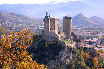 Photo du château de Foix pour illustrer les Livraisons de  livraison de sapin de sur le département de l'Ariège, en Occitanie